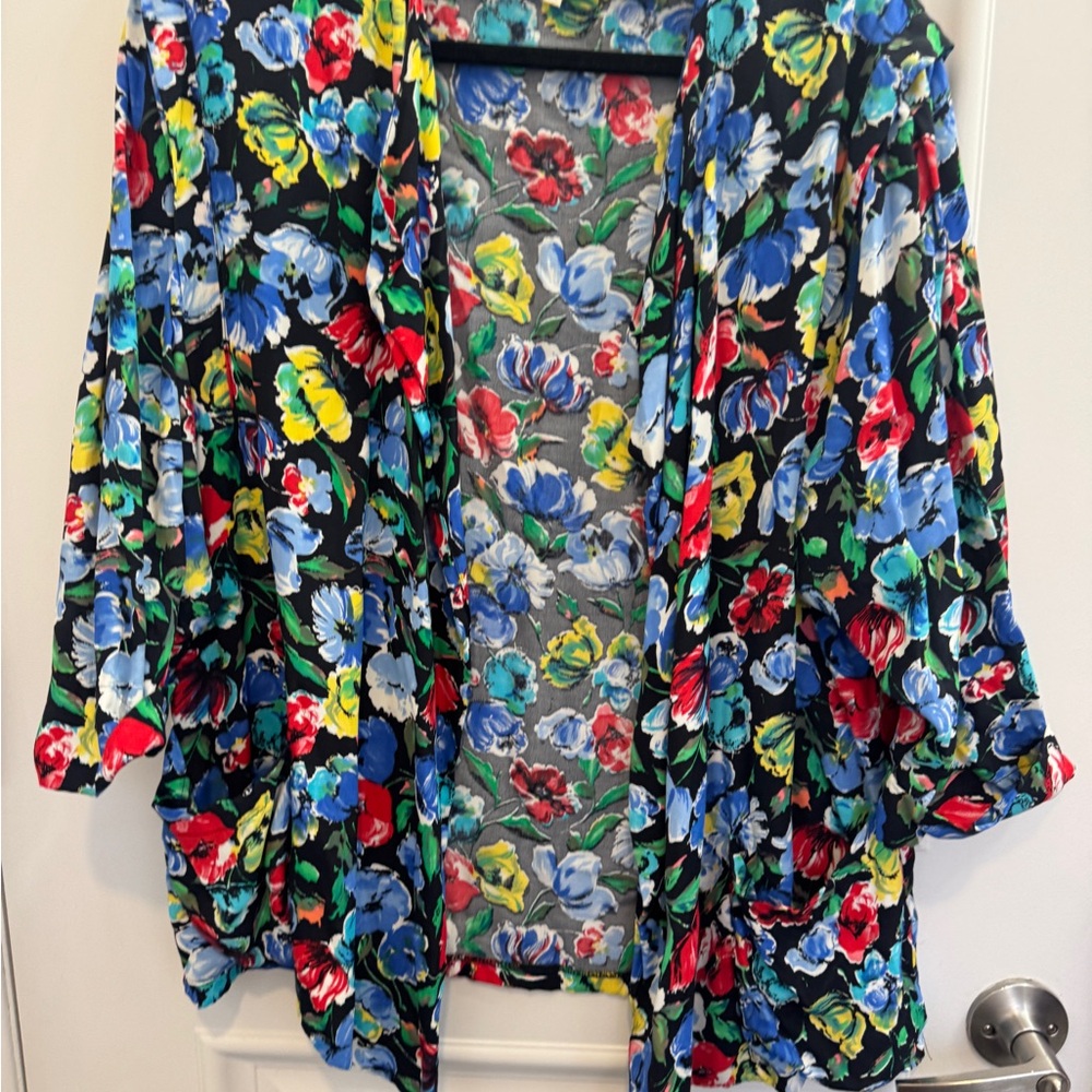 Vintage Floral Shirt with Pleated sleeves